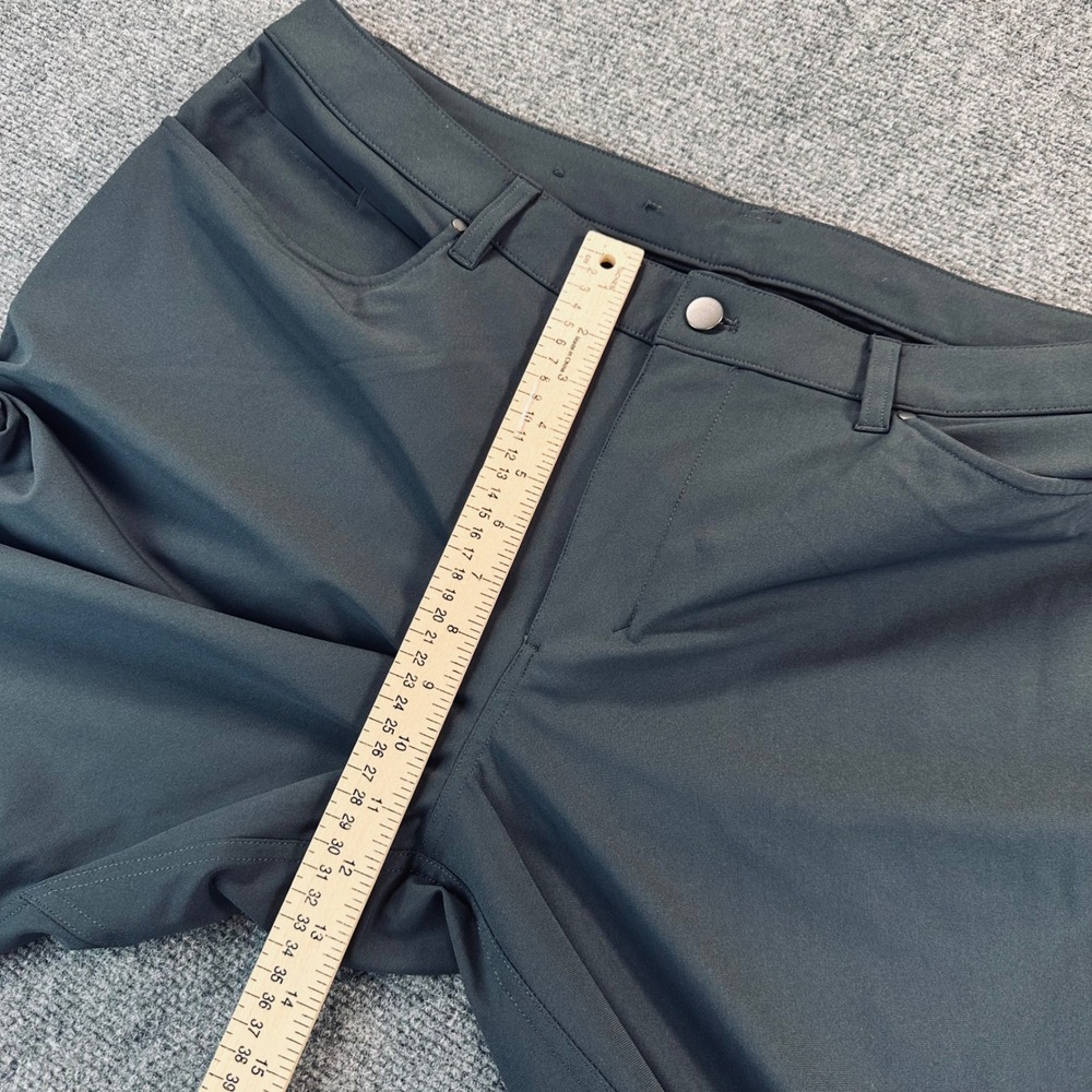 Lululemon Men's ABC Classic-Fit 5-Pocket Pant Warpstreme Men's 40 Charcoal Black - Picture 9 of 11